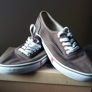 Levi's Canvas Shoe